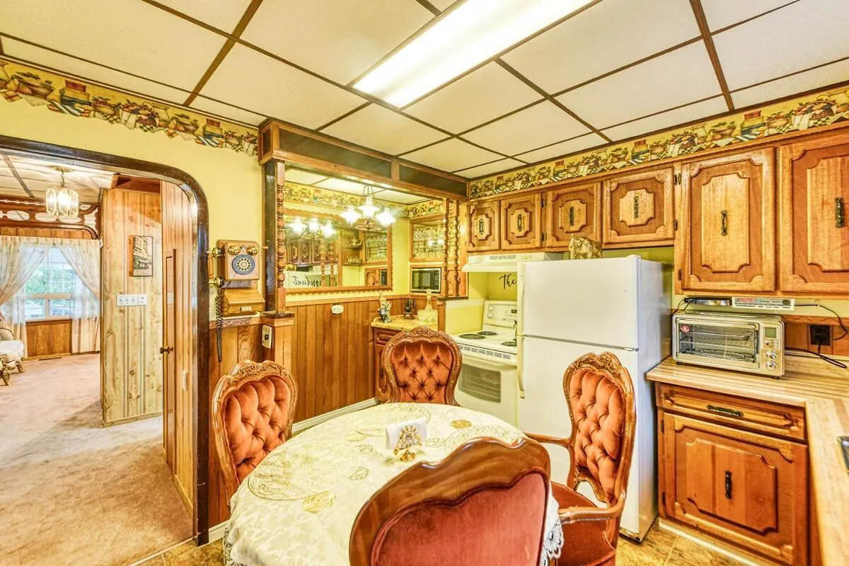 L'Anciennce Indigo-Vintage Stay,Hot Tub,5Min Falls Καταρράκτες του Νιαγάρα Σπίτι διακοπών